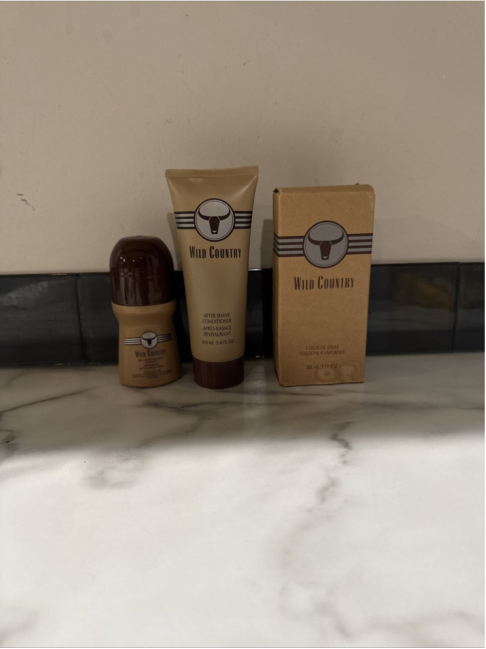 Vintage Avon WILD COUNTRY Gift Set Cologne Spray, After Shave,Roll-on Deodorant